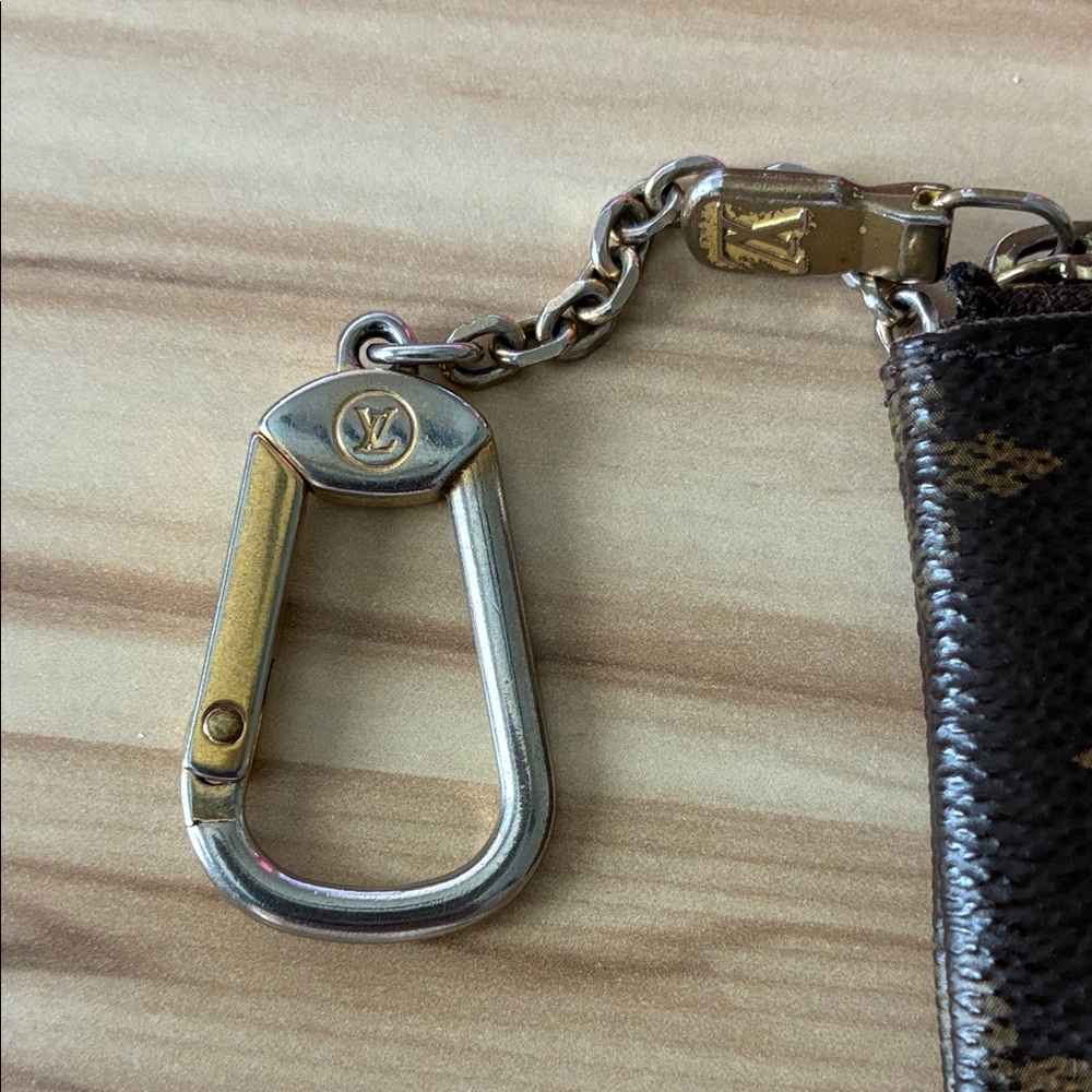 Louis Vuitton Brown Monogram Key Pouch - Picture 2 of 8